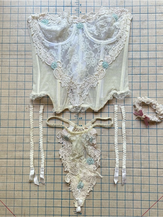 Victoria's Secret Other - Vintage 80s Victoria’s Secret Gold Label Floral Corset Bustier Panty Garter Set